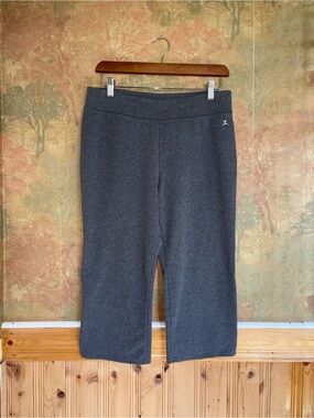 Danskin | Gray Cropped Sweatpants